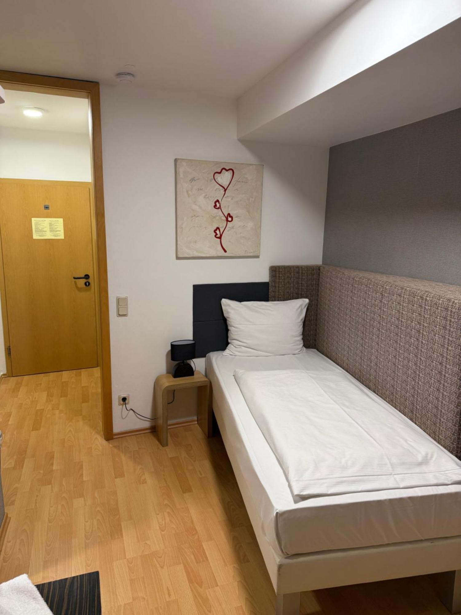 Hotel Eurocity Bruchköbel Zewnętrze zdjęcie