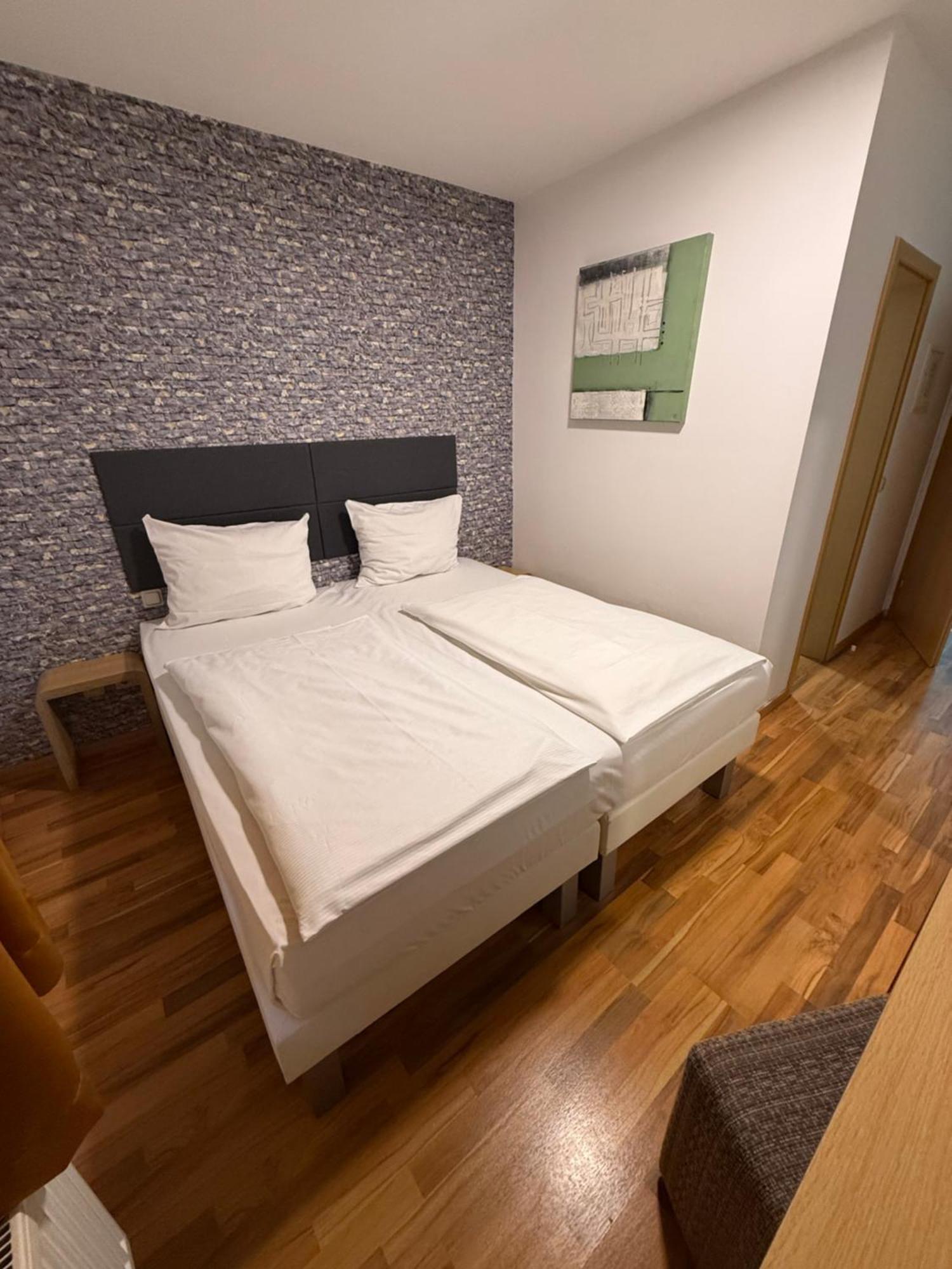 Hotel Eurocity Bruchköbel Zewnętrze zdjęcie